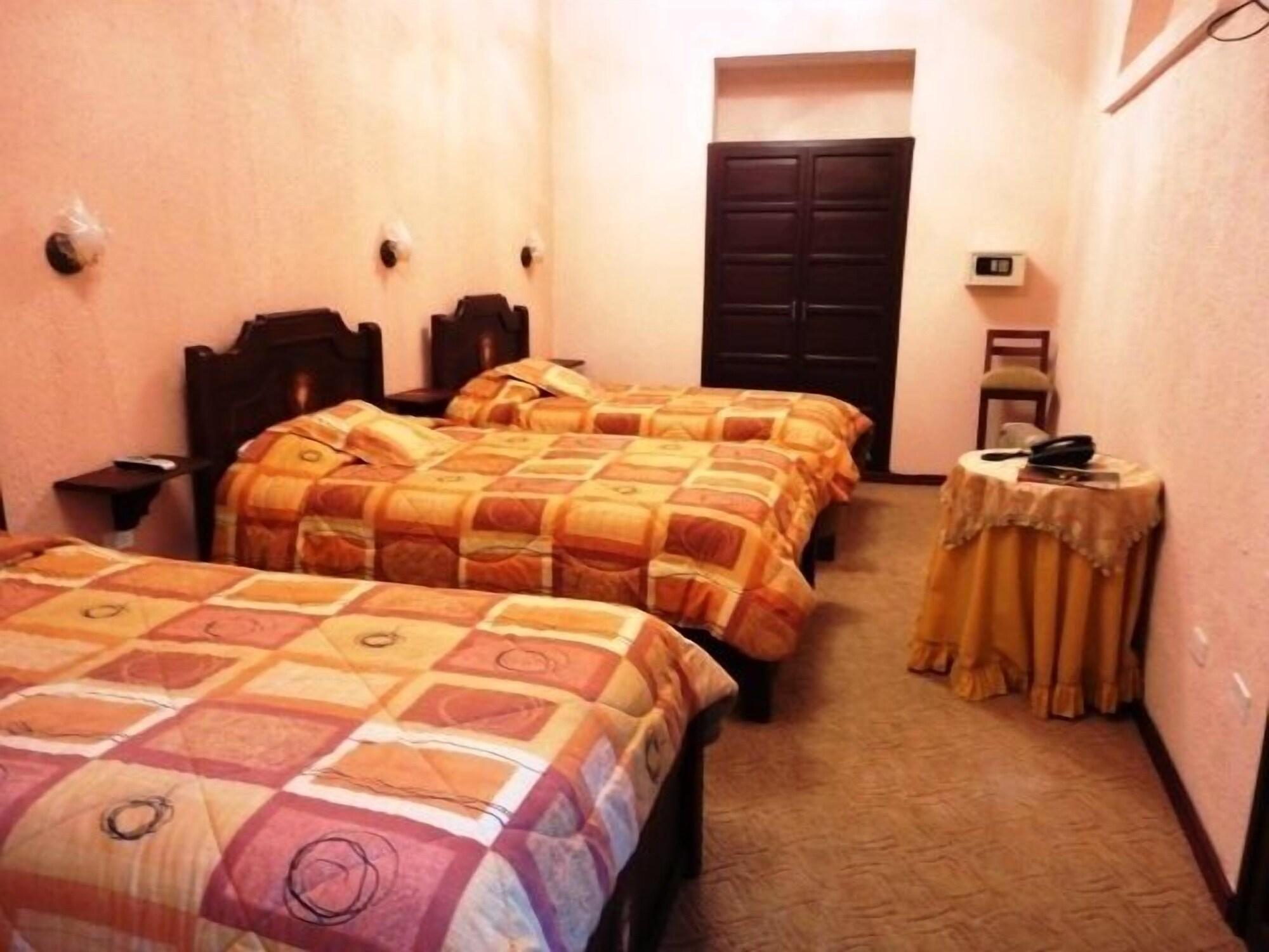 Hotel Catedral Quito Luaran gambar