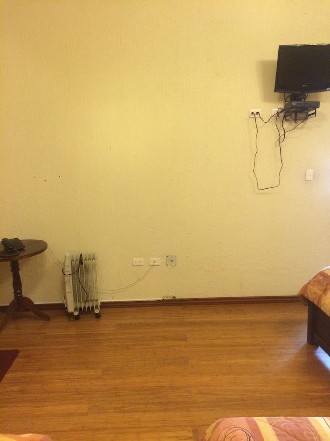 Hotel Catedral Quito Luaran gambar