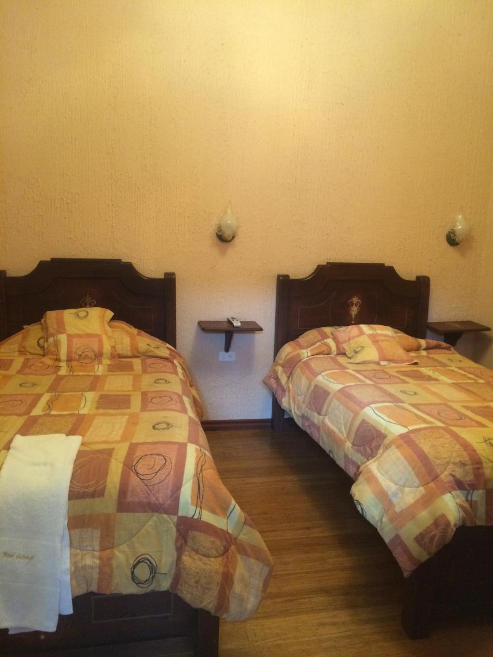 Hotel Catedral Quito Luaran gambar