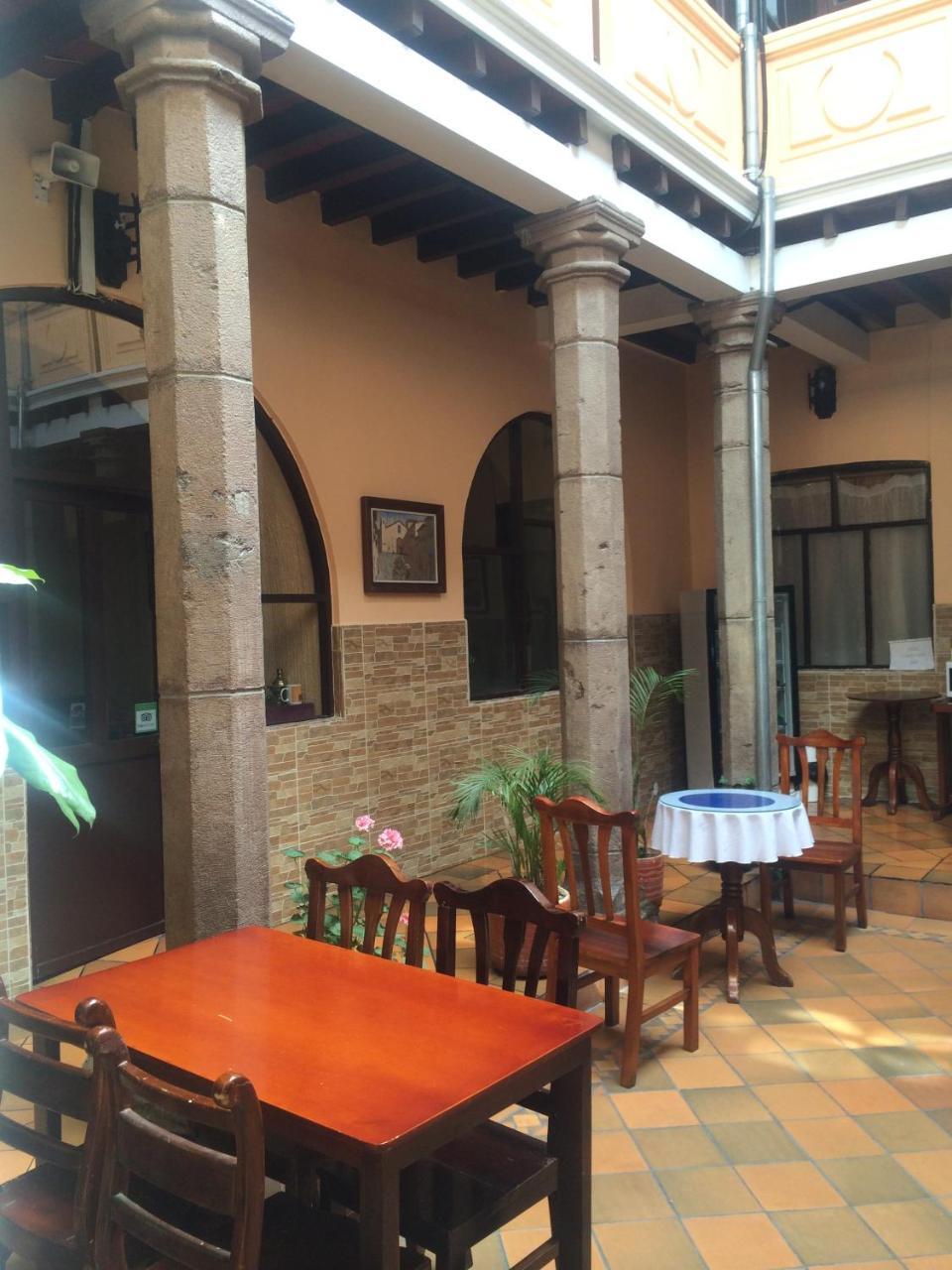 Hotel Catedral Quito Luaran gambar