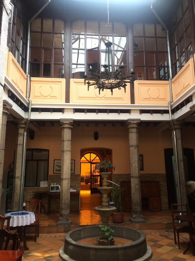 Hotel Catedral Quito Luaran gambar