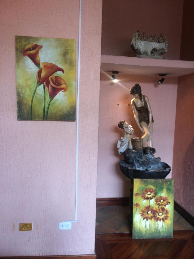 Hotel Catedral Quito Luaran gambar
